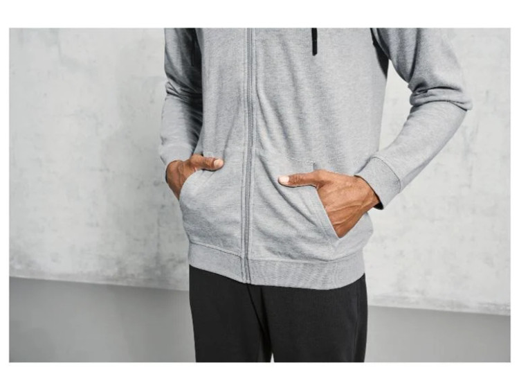 خرید سویشرت مردانه کریویت با طراحی ساده، راحت و کیفیت بالا نمای جیب | صبامی