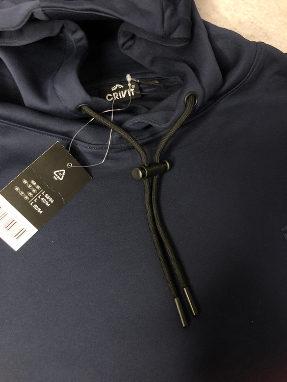 خرید هودی مردانه Crivit سرمهای با پارچه تریکوی ضخیم و جیب کانگرو، کلاه با بند قابل تنظیم، مناسب استفاده روزمره و ورزش سبک نمای یقه | صبامی