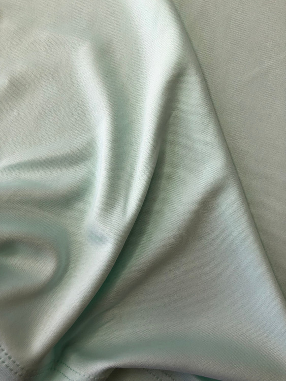 خرید تاپ زنانه ورزشی کریویت سبز روشن پلی استر و الاستان نمای پارچه | صبامی