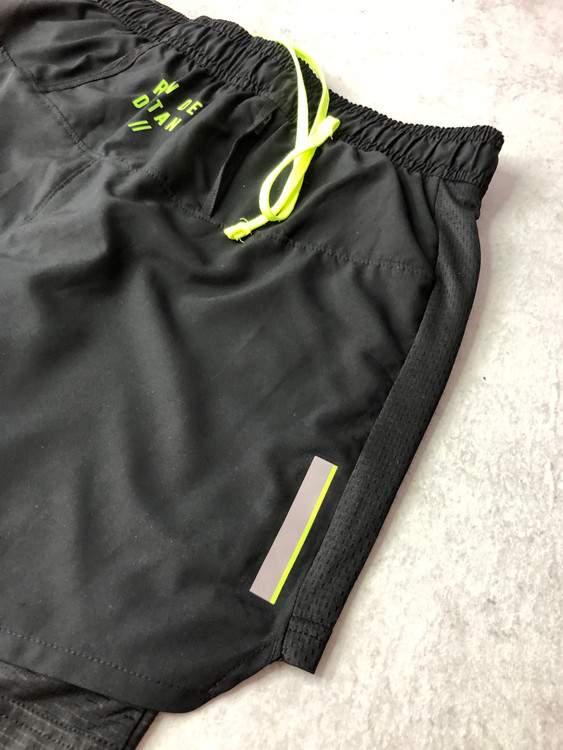 خرید شلوارک ورزشی مردانه کریویت (Crivit) آلمان – مشکی کشالهدار با آستر داخلی و زیپ YKK | نمای کلی | صبامی