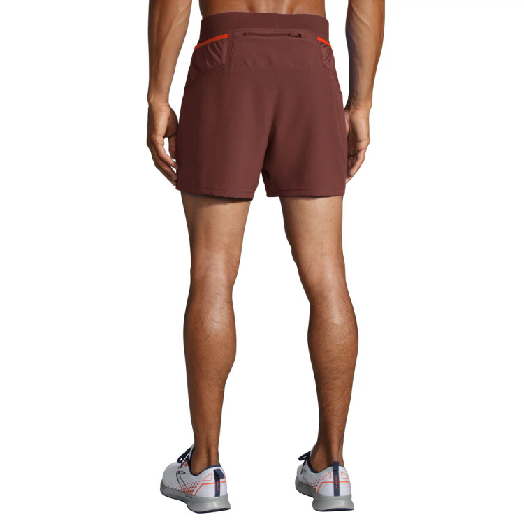 شورت رانینگ دو لایه مردانه آجری برند Brooks مدل Sherpa ۵ 2-in-1 Short/صبامی/پشت