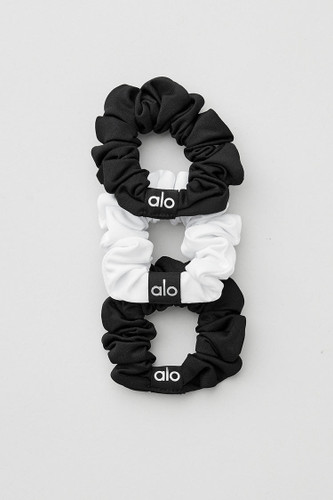 کش موی ورزشی زنانه Alo Yoga Fresh Mini Scrunchie پک ۳ عددی مشکی و سفید اورجینال/صبامی